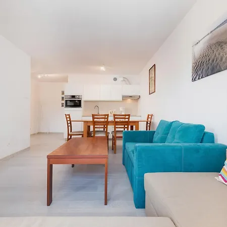 Polanki Park Basen, Sauna & Silownia By Renters Apartment Kolobrzeg